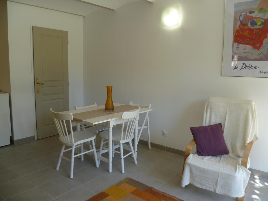 Les Beaux Chenes Villa Pont-de-Barret Eksteriør bilde